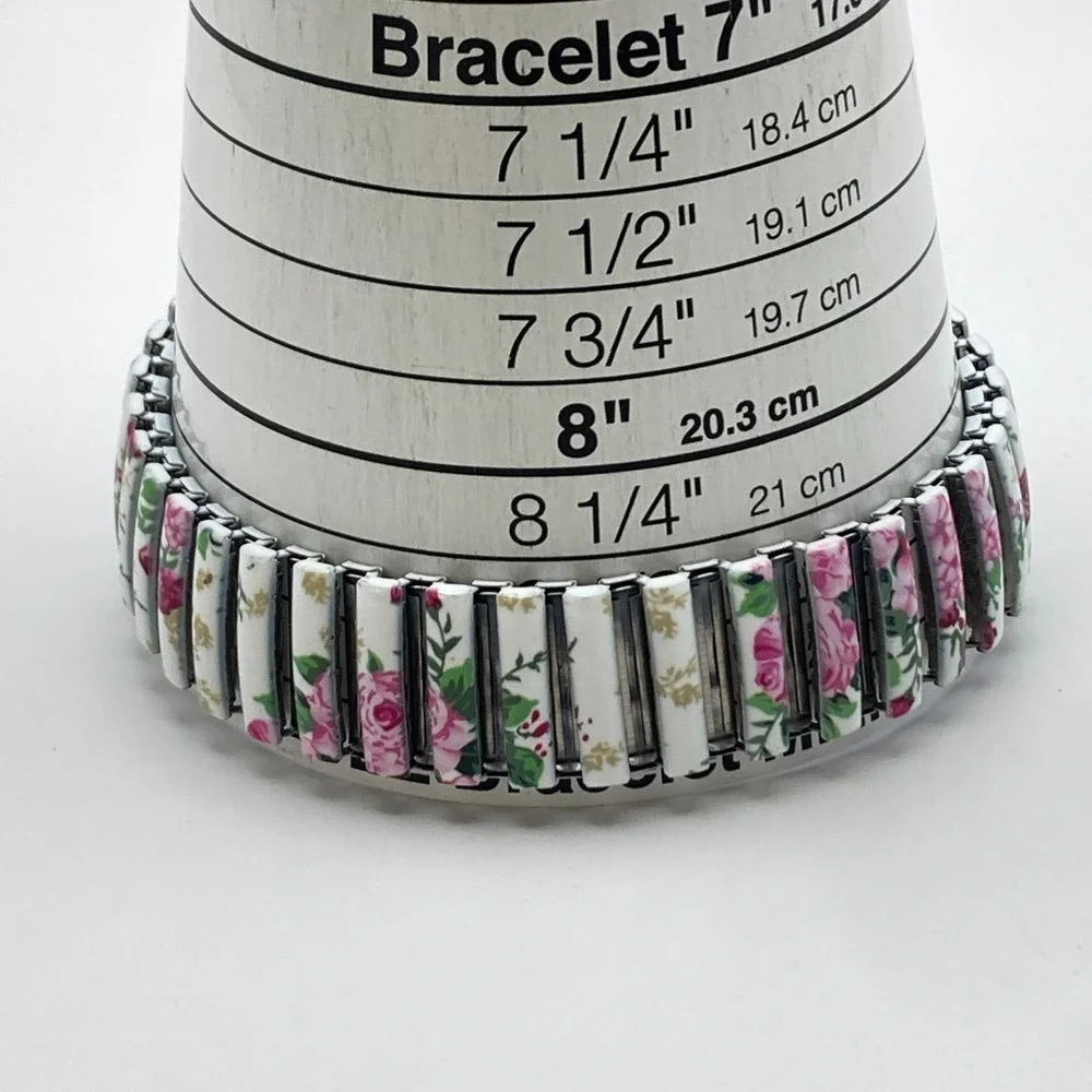 Womens Floral Watch 32mm Silver Tone Stretch Band Spring New Battery SMALL 6